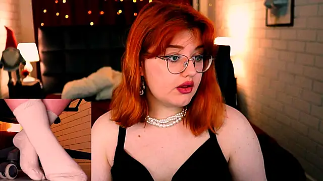 StaceyJensen online show from 05-11-26, 01:28