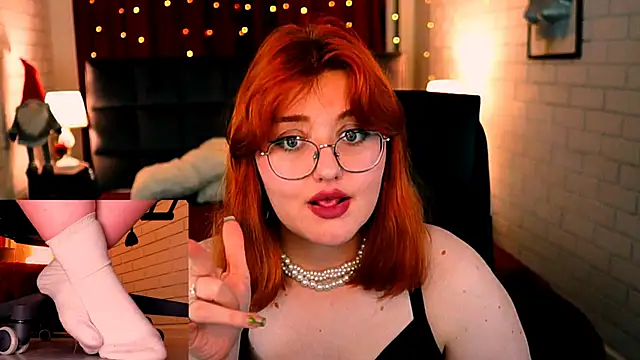 StaceyJensen online show from 05-11-26, 04:04