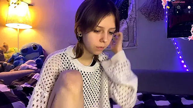 FairyLuna online show from 11-28-25, 11:02