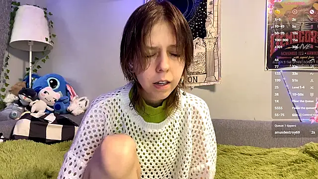 FairyLuna online show from 12-17-25, 09:15