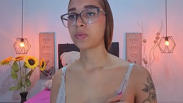Antonella mc online show from 06-09-26, 12:28
