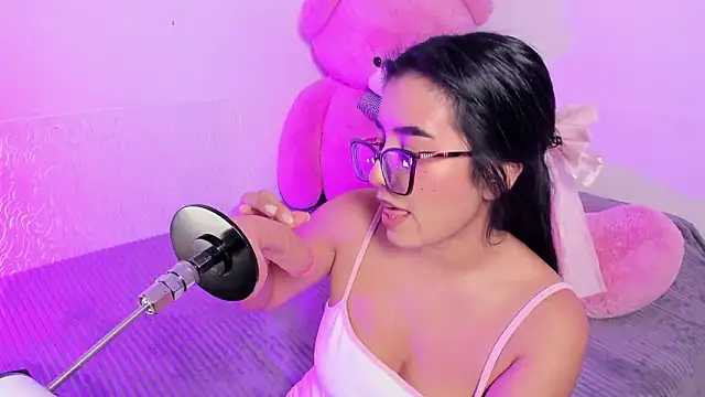 IbbieeBennett 1 online show from 03-11-26, 03:45