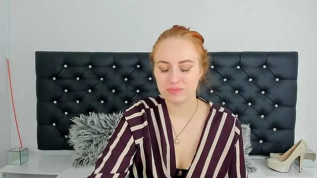 Snapshot of RubyBigBoobs chatting on 12-14-25, 04:56 RubyBigBoobs online show from 12-14-25, 04:56