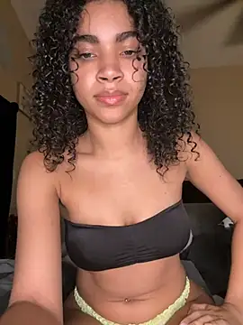 Kiki hammyy online show from 06-05-26, 01:23