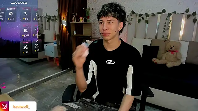 kaelwolf tay online show from 01-31-26, 07:11