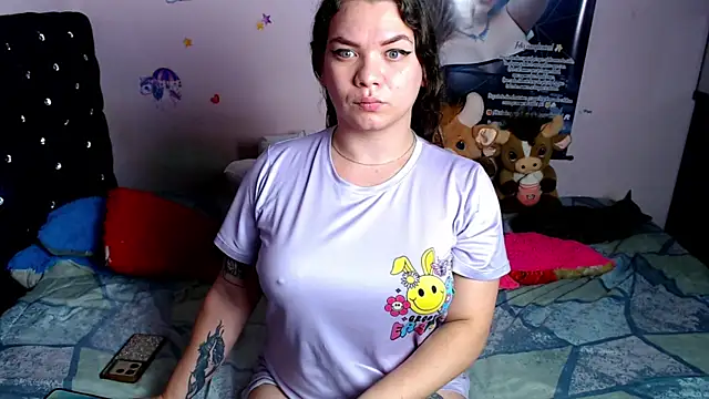 ShantalTsFox online show from 06-17-26, 04:04