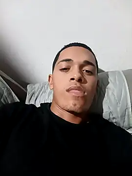 Snapshot of Ruan34635 chatting on 03-23-26, 01:42 Ruan34635 online show from 03-23-26, 01:42