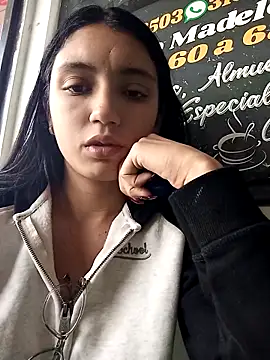  ArianaToro online show from 02-02-26, 01:10