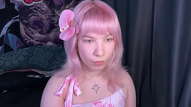 Snapshot of LolaDollyMur chatting on 12-21-25, 07:10 LolaDollyMur online show from 12-21-25, 07:10