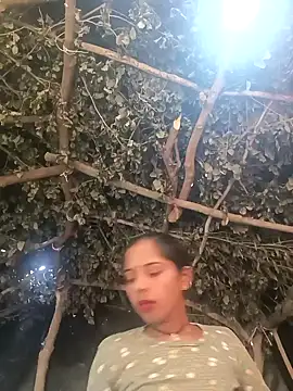 Snapshot of Babita_Gori chatting on 12-14-25, 04:40 Babita Gori online show from 12-14-25, 04:40