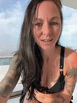 Mel-Mia online show from 02-16-26, 06:09