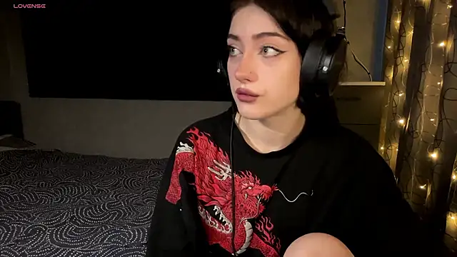 Meowluly online show from 02-05-26, 10:03