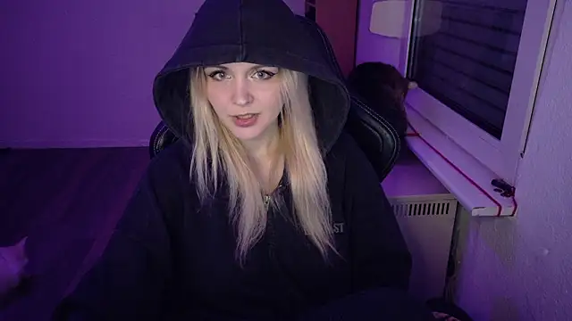 OfflineLizzy online show from 03-20-26, 09:52