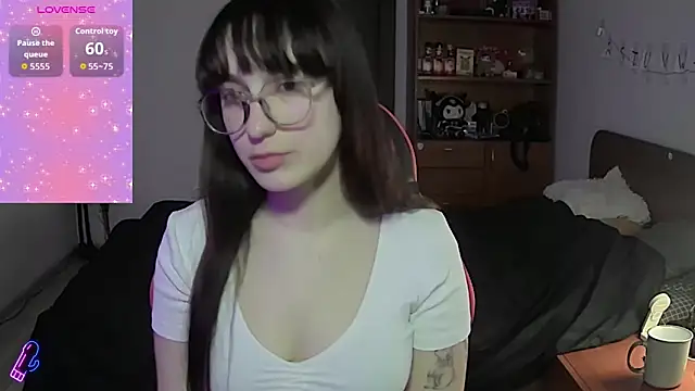 Snapshot of Star_Kate chatting on 02-12-26, 10:05 Star Kate online show from 02-12-26, 10:05