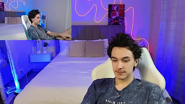 Snapshot of MoonlinSkinn chatting on 02-16-26, 01:02 MoonlinSkinn online show from 02-16-26, 01:02