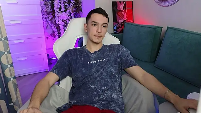 Snapshot of MoonlinSkinn chatting on 02-20-26, 06:26 MoonlinSkinn online show from 02-20-26, 06:26