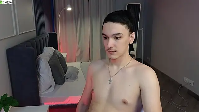 Snapshot of MoonlinSkinn chatting on 03-14-26, 01:01 MoonlinSkinn online show from 03-14-26, 01:01