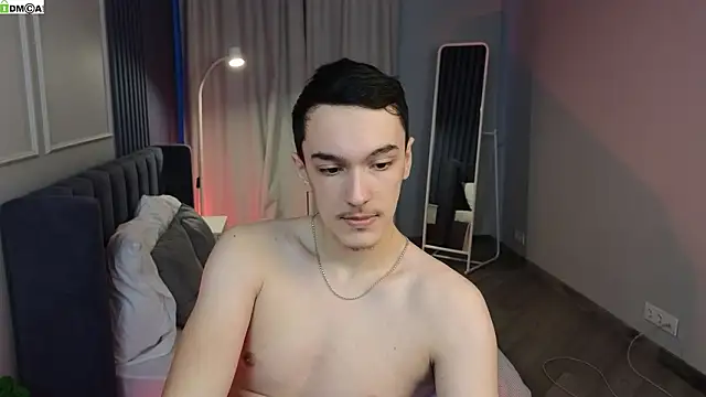 Snapshot of MoonlinSkinn chatting on 03-16-26, 01:00 MoonlinSkinn online show from 03-16-26, 01:00