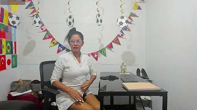 Miss clarepocahose online show from 06-21-26, 01:19