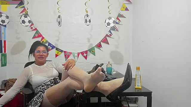 Miss clarepocahose online show from 06-22-26, 03:25