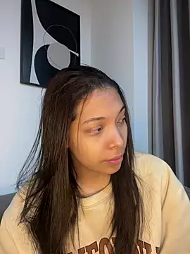 KarolRojas 22 online show from 06-08-26, 06:58