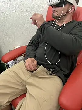 2addictivelyhorny online show from 03-05-26, 12:23