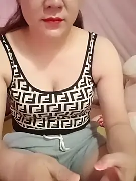 Lily-ross22 online show from 06-11-26, 01:49