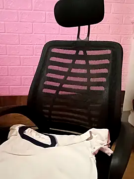 Lily-ross22 online show from 06-20-26, 04:04