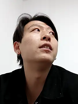 Snapshot of sgscm1985 chatting on 12-04-25, 04:38 sgscm1985 online show from 12-04-25, 04:38