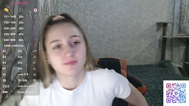 Ave Costly online show from 01-12-26, 04:23