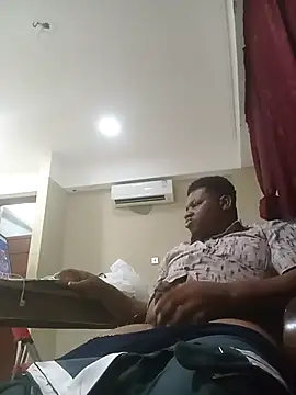 Snapshot of LovelyHughes chatting on 02-12-26, 11:00 LovelyHughes online show from 02-12-26, 11:00