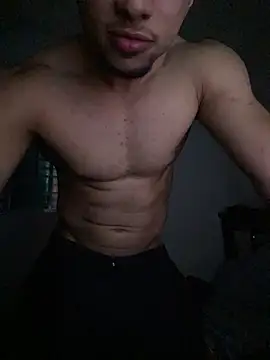 MoreninhoMagrinho online show from 11-28-25, 04:04