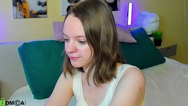 Snapshot of Olivia_Riesz chatting on 03-27-26, 01:11 Olivia Riesz online show from 03-27-26, 01:11