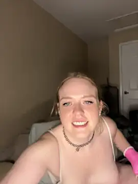 SmirkFans online show from 05-18-26, 04:07