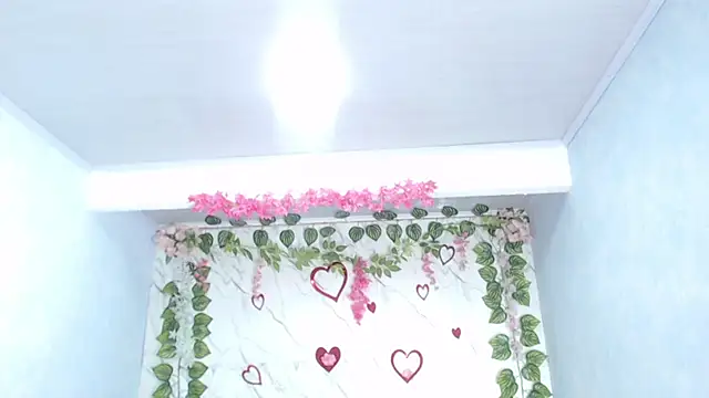 angelamanjarrezcm online show from 12-20-25, 03:35