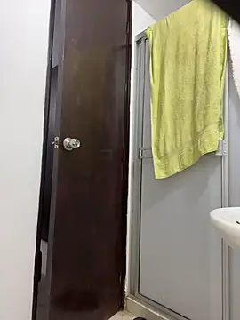 Miia moonn online show from 01-17-26, 11:08