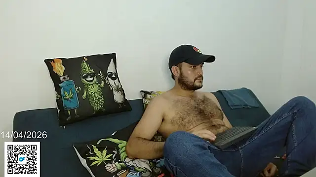 Snapshot of holegape chatting on 04-14-26, 07:31 holegape online show from 04-14-26, 07:31