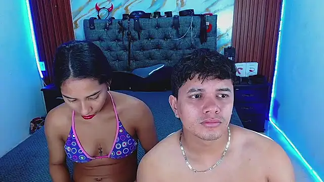 Snapshot of Meryandcris chatting on 02-20-26, 07:21 Meryandcris online show from 02-20-26, 07:21