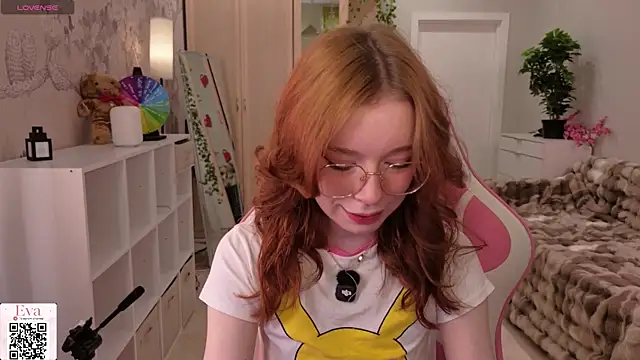 eva aria online show from 06-29-26, 04:19