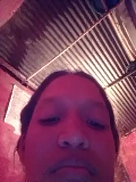 Snapshot of rachelbunny_and_kevin chatting on 02-07-26, 02:15 rachelbunny and kevin online show from 02-07-26, 02:15