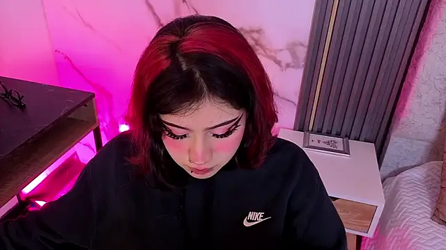 Snapshot of Kattie_sweet1 chatting on 02-19-26, 01:07 Kattie sweet1 online show from 02-19-26, 01:07