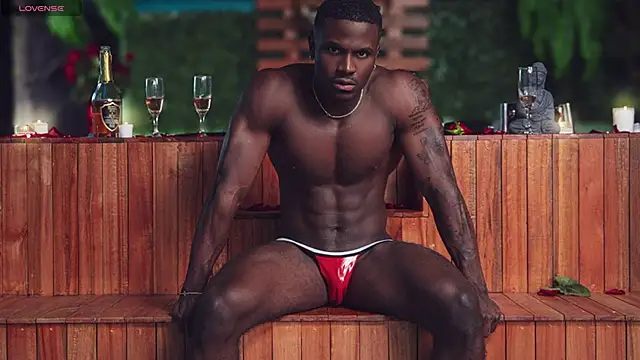 Snapshot of Ethantravis22 chatting on 03-10-26, 01:43 Ethantravis22 online show from 03-10-26, 01:43