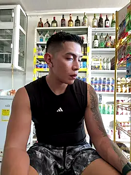 OliverWest04 online show from 12-17-25, 08:59