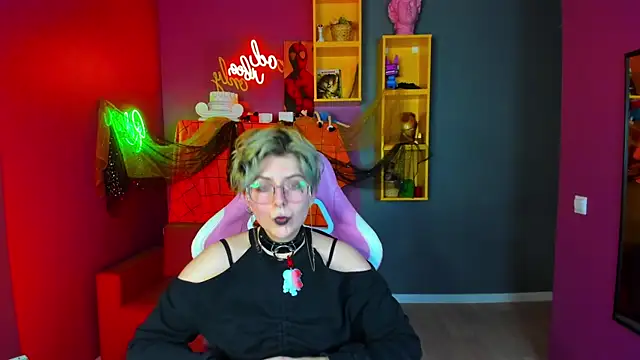 Spider Arti online show from 11-26-25, 02:29