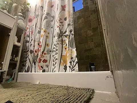 Snapshot of xxxenzo1 chatting on 01-18-25, 02:44 xxxenzo1 online show from 01-18-25, 02:44