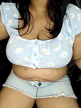 Snapshot of Curvy_Pooja chatting on 04-30-26, 08:57 Curvy Pooja online show from 04-30-26, 08:57