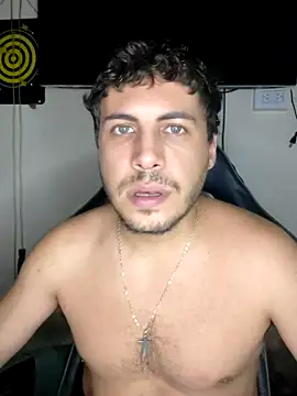 gonzalito222 online show from 02-08-26, 03:32