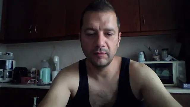 Snapshot of Billakos chatting on 06-03-26, 07:33 Billakos online show from 06-03-26, 07:33