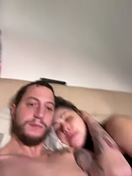 Snapshot of AlessiaMarco chatting on 12-17-25, 11:55 AlessiaMarco online show from 12-17-25, 11:55