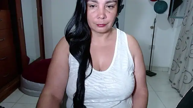 vivian-milf online show from 05-01-26, 01:43